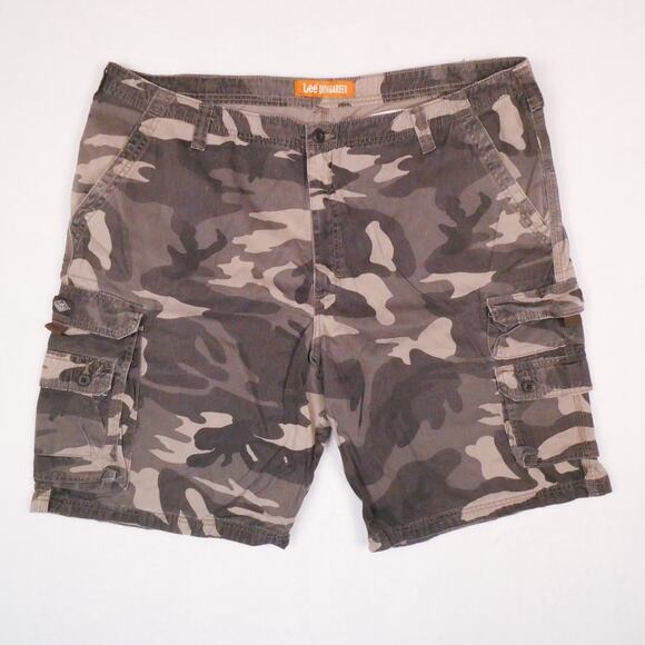Lee Other - Lee Dungarees Brown Camo Print Cargo Shorts Size 40 Flat Front Punk Skater